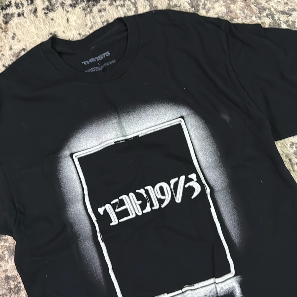 Orignal Merch the 1975
